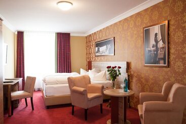 בית מלון כפרי & Restaurant Gasthaus Zum Anker