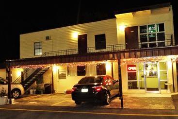 モーテル Economy Inn Lawton