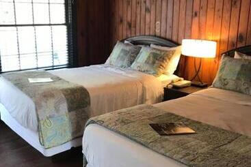 Motel The Riverside Lodge At Chimney Rock