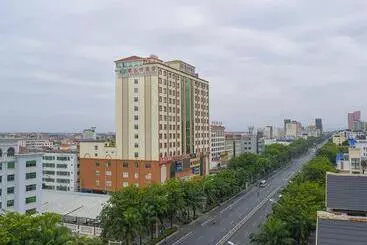 Vienna Hotel Hainan Oriental Avenue