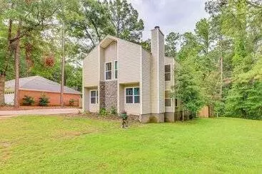 コテージ Daphne Home W/ Deck: Close To Beaches & Parks!