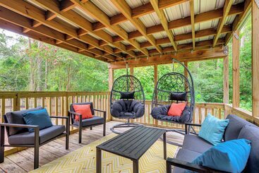 Vidéki Ház Daphne Home W/ Deck: Close To Beaches & Parks!