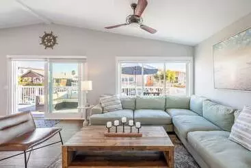 コテージ Ocean Breeze Buyout By Avantstay Steps To Beach!