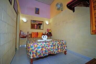 Majatalo Cadena Hostal Roberto Carlos