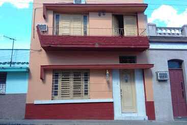 پانسیون Hostal La Caridad