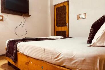 هتل Solitaire   With Best View Of Mountains