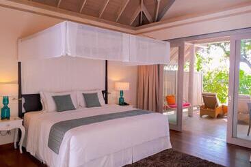 Nh Maldives Kuda Rah Resort Stays Of 3 Nights Or More, 50 Percent Off Shared Roundtrip Transport
