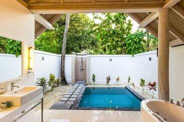 Nh Maldives Kuda Rah Resort   Stays Of 3 Nights Or More, 50 Percent Off Shared Roundtrip Transport