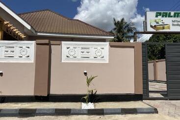 ホテル Palm View Lodge Kinyerezi