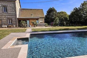 Aamiaismajoitus (B&B) Ecolodge Entre Mer & Campagne   Chambre D Hôtes Jardin De Sel