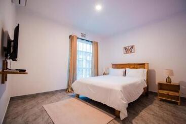 ベッドアンドブレックファースト Katiti Lodge