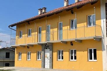 Bed and Breakfast La Tana Di Momo