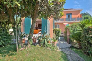 Aamiaismajoitus (B&B) Nel Verde