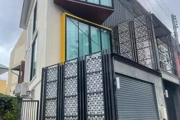 Black And Yellow Hostel