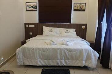 Hotel Gateway Residency