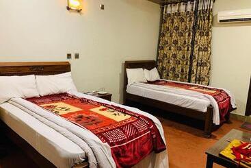 Hotel Quetta Food Club