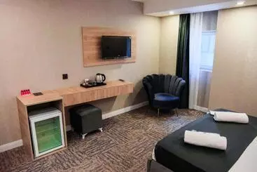 Otel Siwiss İnn Experess