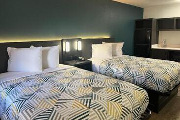 ホテル Studio 6 Huntsville, Al University Drive