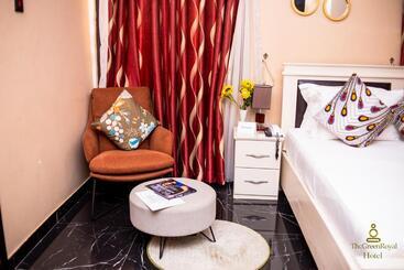 酒店 The Green Royal