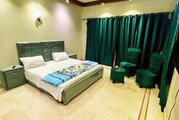 هتل آپارتمان Ks Residensia