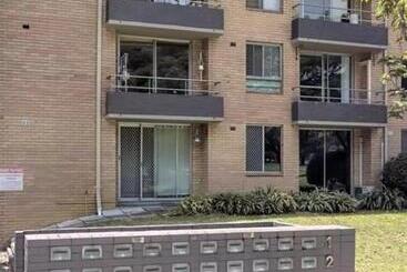 Aparthotel Central Subiaco Oasis 1 Bedroom Unit