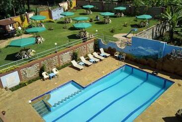 هتل Palmdew Highland