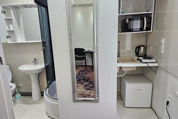 هتل آپارتمان Citycenter Studio