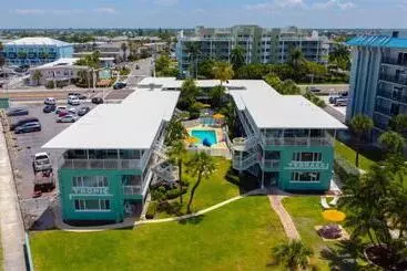 Tropic Terrace Suite #50   Beachfront Resort