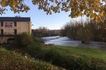 Aamiaismajoitus (B&B) Quiet Double Ensuite Room, Own Entrance