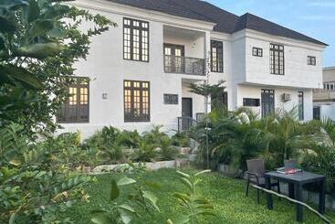 پانسیون Pilgrim Place