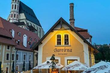 Boutique Hotel Barvirna
