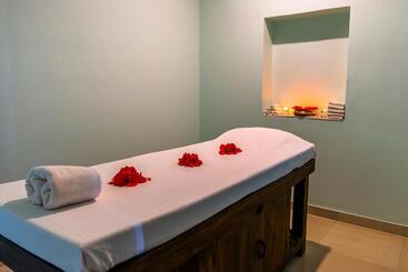 Hotel Thar Oasis Resort And Camp