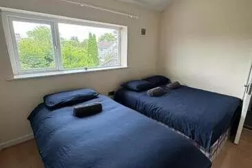Pensión Nice Double Room Near Omni Shopping