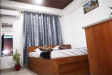 ホテル Unique Homestay