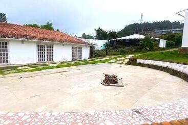 استراحتگاه Istays   The Colonial Villa, Yercaud