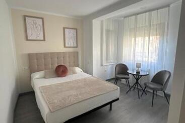פנסיון Hostal El Jardín