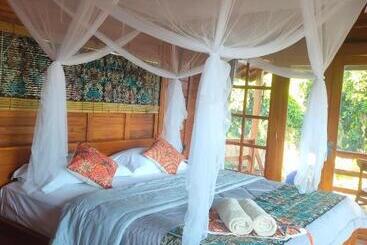 Pensjonat Vanaya Lodge