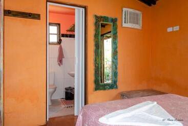 Hostel Treze Luas Ihabela Pousada