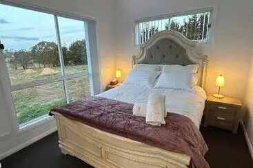 Red Hill Cabin #1 Walcha