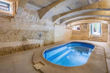 بنسيون Azure Tranquility 3 At Tan Neputi By Solea