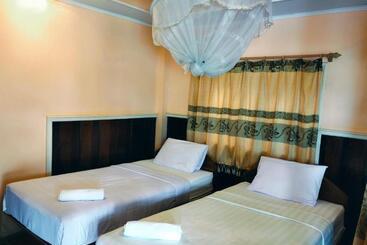 هتل Donkhone Long Stay Resort