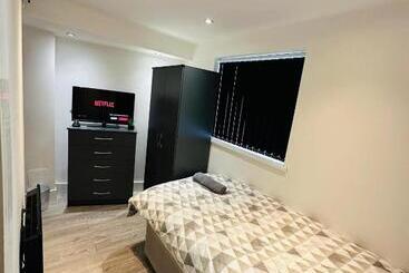 Апарт-отель Luxury Rooms Liverpool