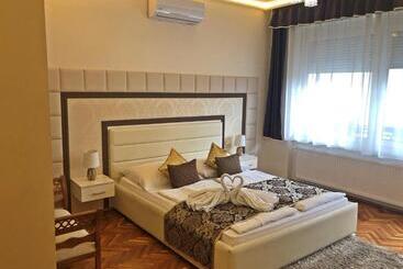 צימר Melior Szálló