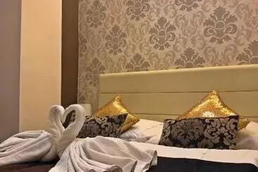 تختخواب و صبحانه Melior Szálló