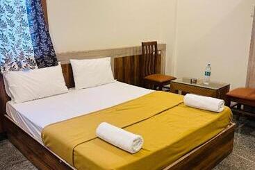 Hotel Embassy Grand Boarding And Lodging