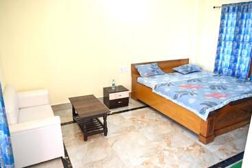 Pension Amrit Palace