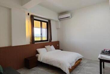 تختخواب و صبحانه 58 Acres Of Land