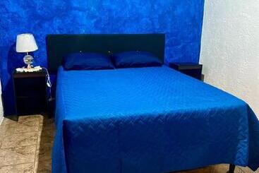 هاستل Welcome To Wonderland!