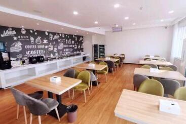 Hotel Green Tree Inn Luoyang Fenghuang Mansion Mudan Square Metro Station