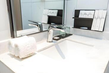 Borrman Hotel Yongzhou High Speed Railway Station